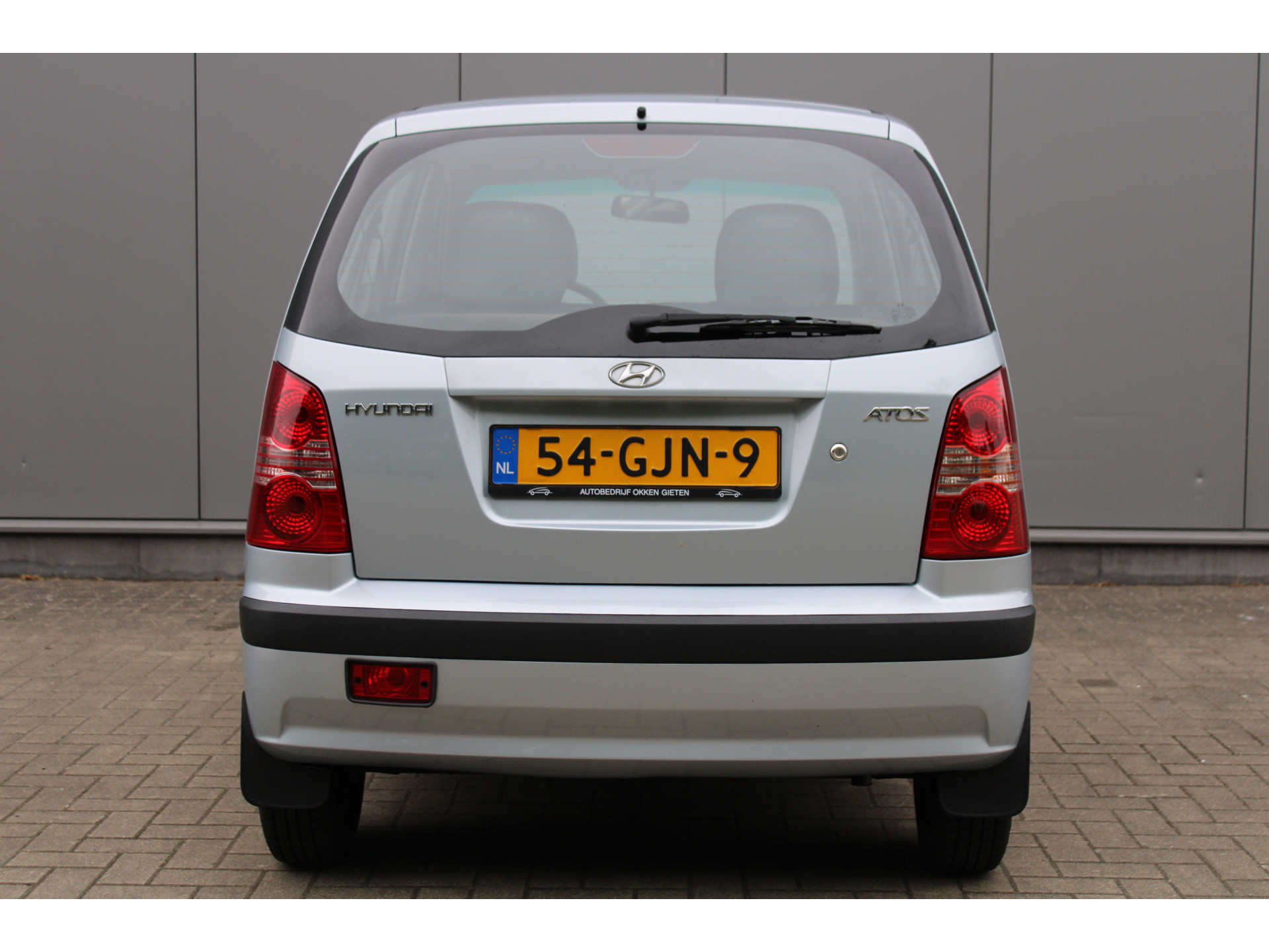 45798249-6.jpg